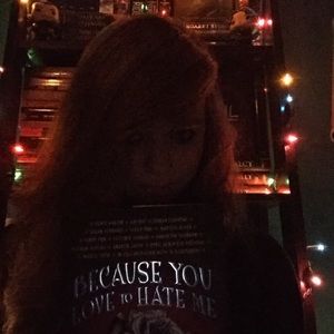 Meet your Posher, Chloe